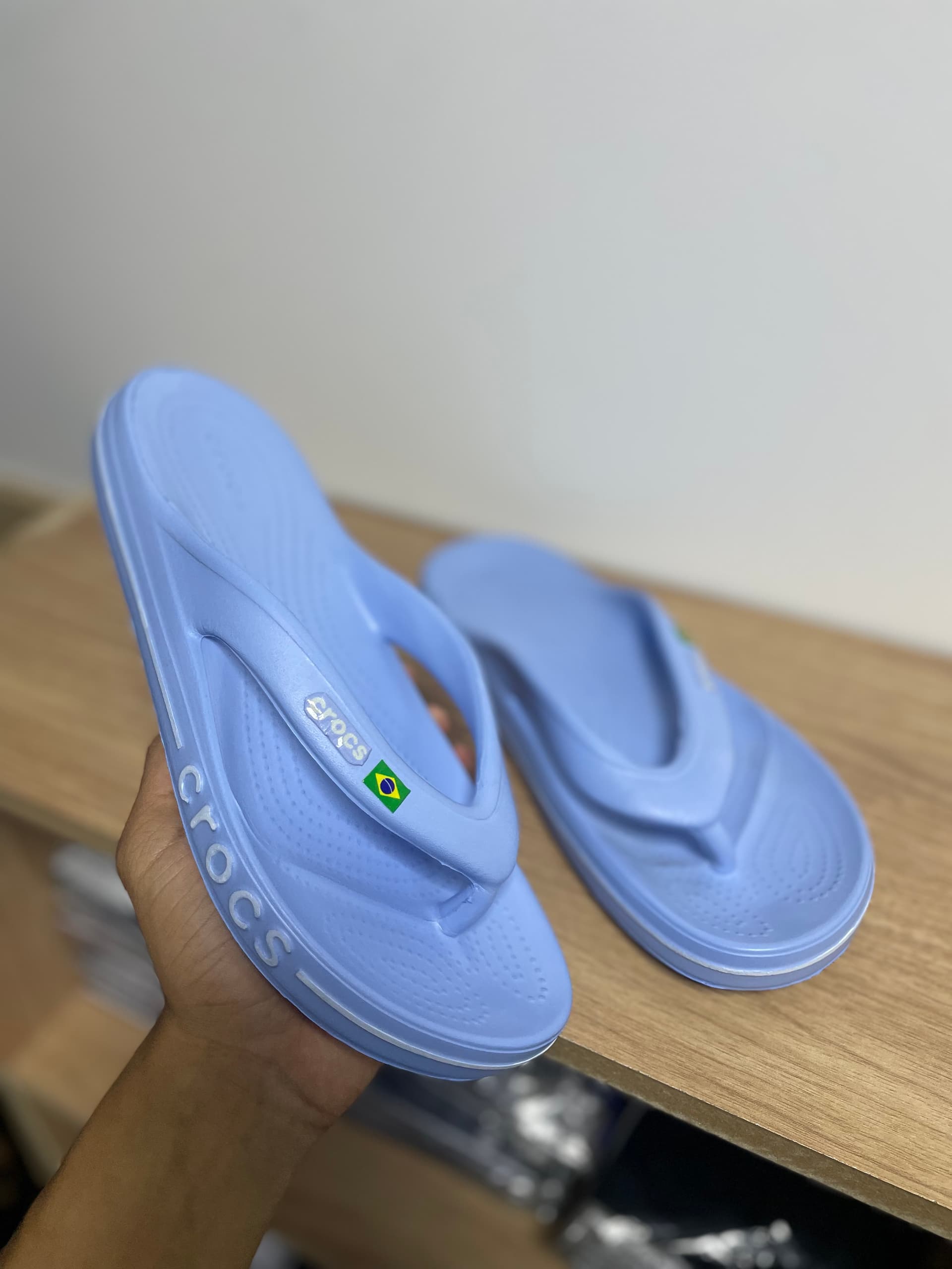 Sandália CROCS Azul bebê