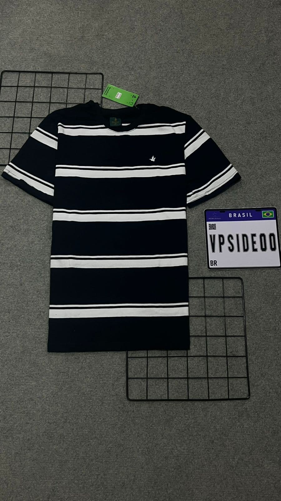 Camiseta Broksfield Preta e Branca