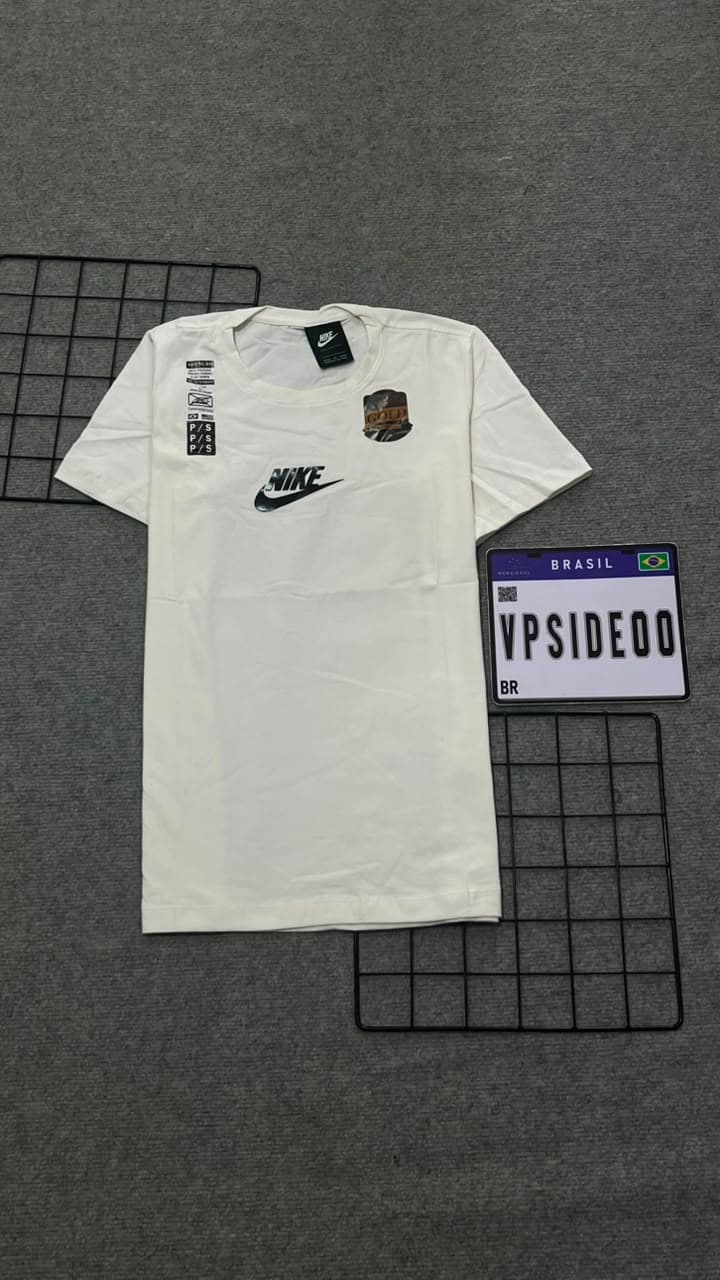 Camiseta Malha Peruana Nike Bege