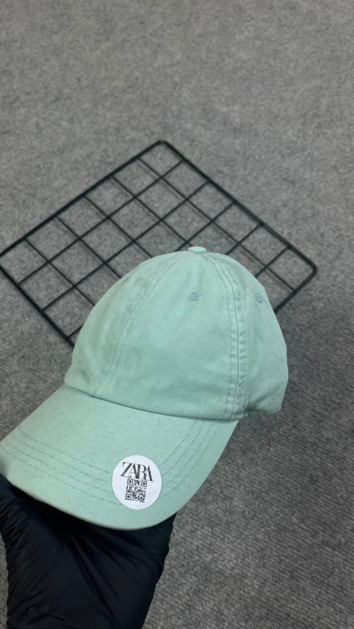 Boné Zara Verde Claro